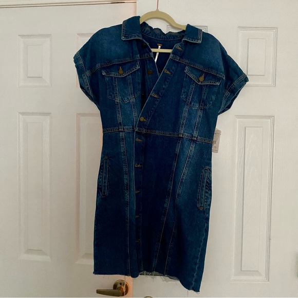 FREE PEOPLE DENIM CITY ASYMMETRICAL BUTTON RAW HEM MINI SHIRT DRESS - Picture 5 of 6